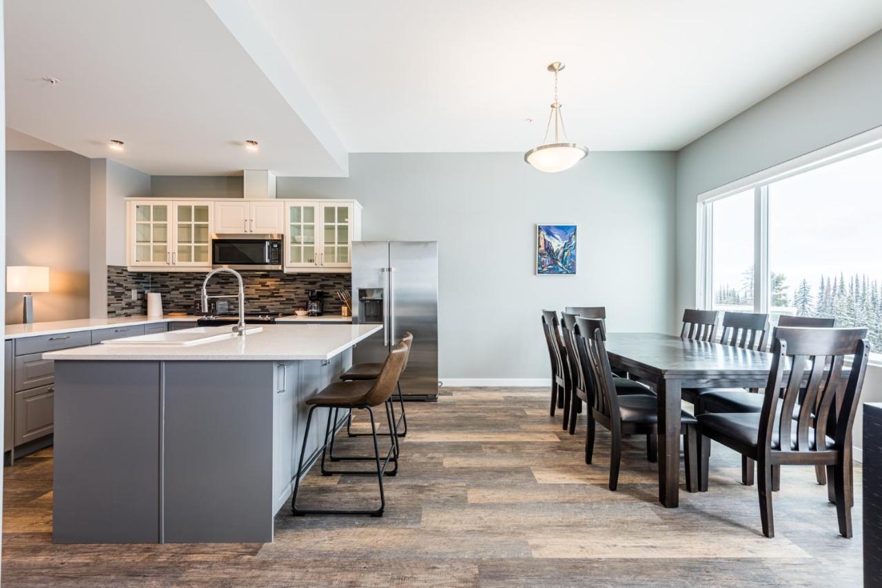 The Pinnacles Suites & Townhomes Silver Star Exteriör bild
